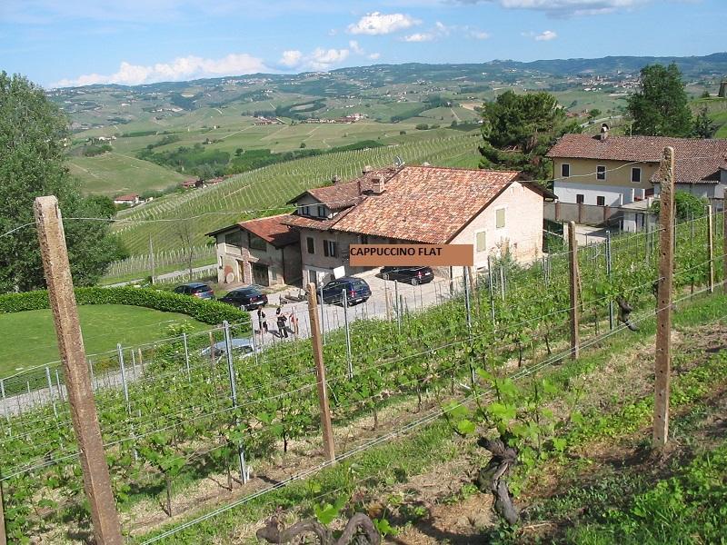 Sul Bric Dei Capalot La Morra Exterior foto